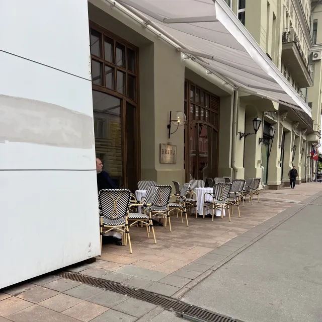 Сезонная подача в ресторане Brera