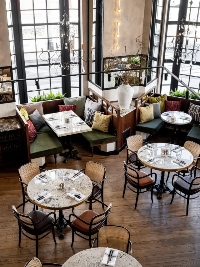 Авторский десерт в ресторане Grace Bistro